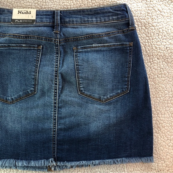 Mudd Women’s/Juniors FLX Stretch Size 9 Distressed Raw Hem Blue Jean Denim Skirt - Picture 12 of 12